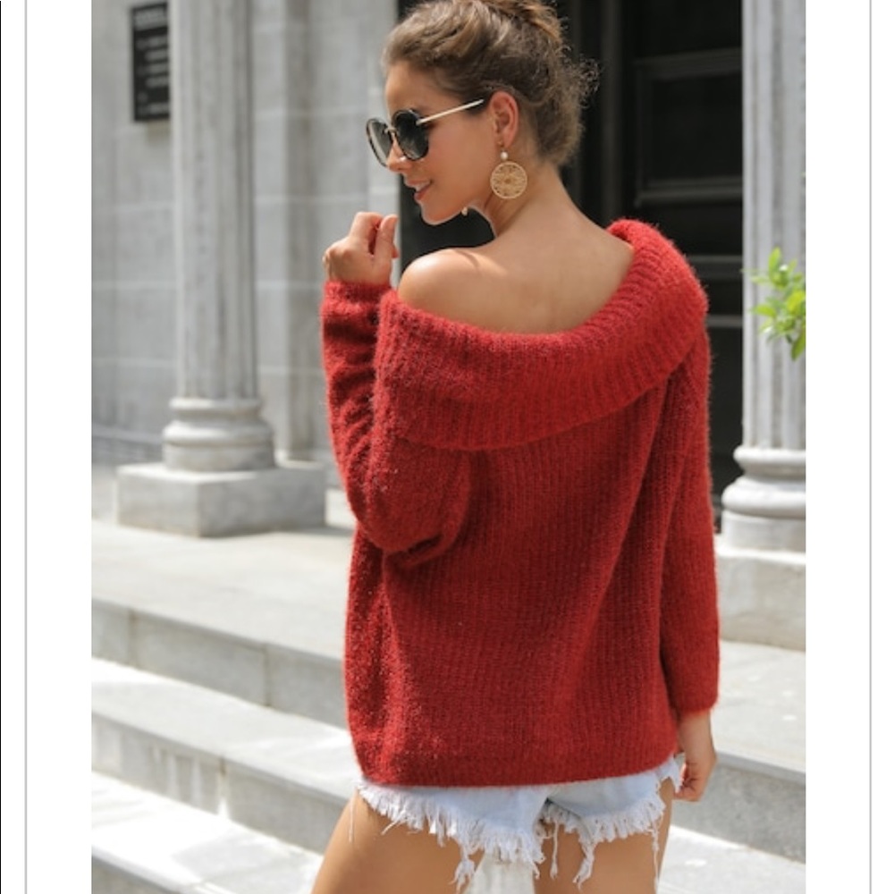 JUST IN‼️RED OFF SHOULDER - Sweater - Picture 3 of 7